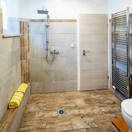 Stad Vakantiehuis Daun Holiday home
