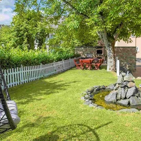 Holiday home Stad Vakantiehuis Daun Daun