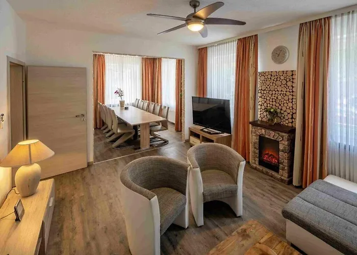 Stad Vakantiehuis Daun Holiday home *