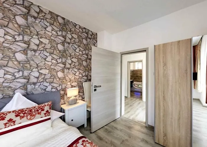 Stad Vakantiehuis Daun Holiday home Daun